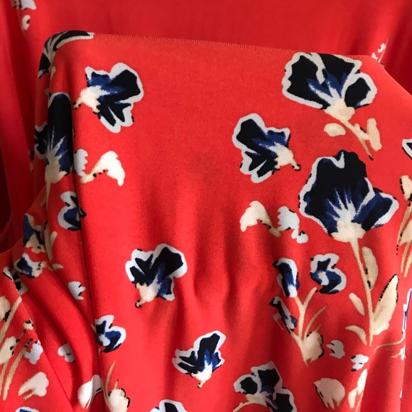 6)NEW❤️The Limited-Wrap dress! Pretty orange color - Picture 4 of 7